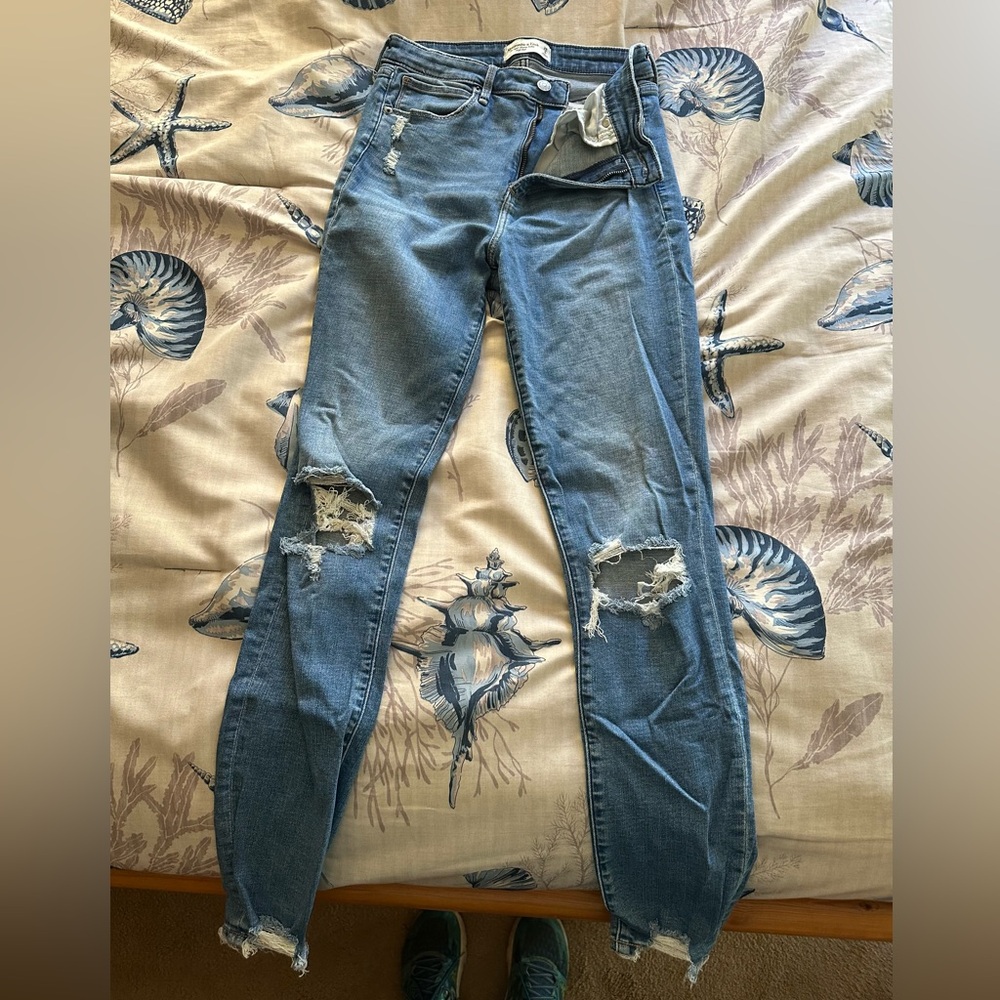 Abercrombie high rise super skinny ankle jeans